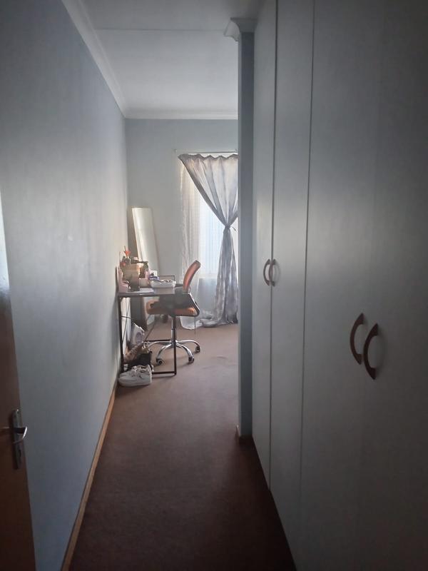 2 Bedroom Property for Sale in Crystal Park Gauteng