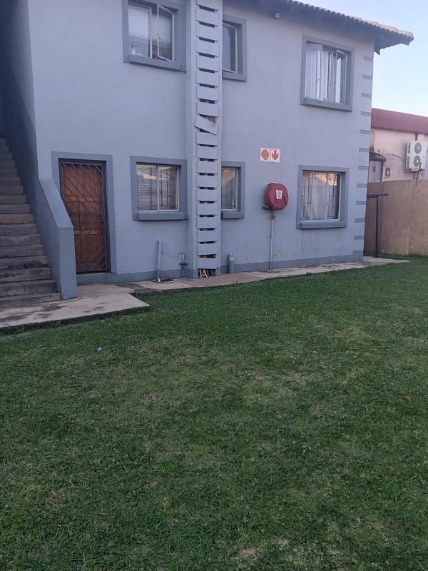 2 Bedroom Property for Sale in Crystal Park Gauteng