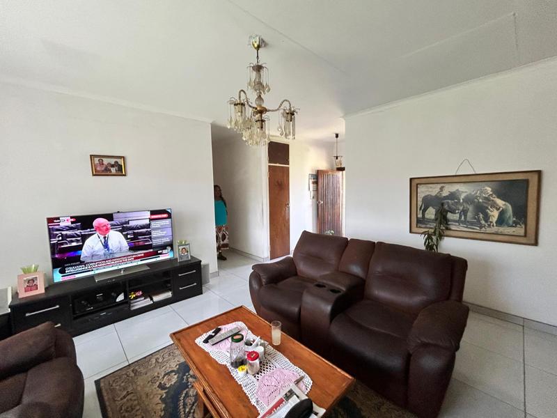 5 Bedroom Property for Sale in Tedstoneville Gauteng
