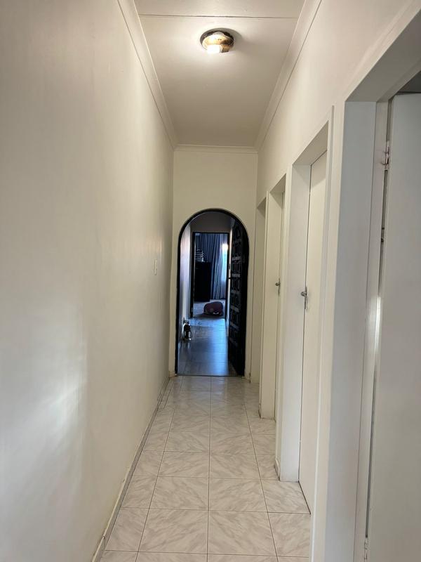 To Let 3 Bedroom Property for Rent in Laudium Gauteng