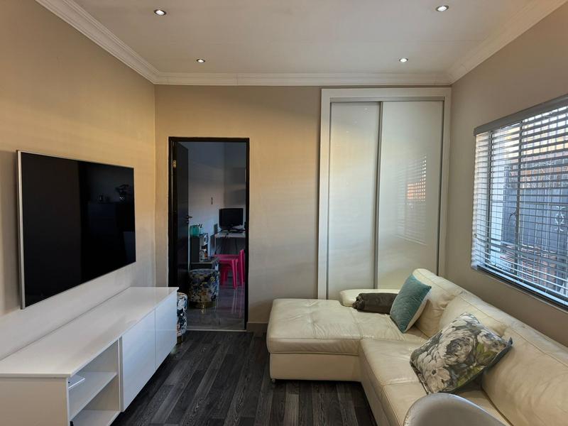 To Let 3 Bedroom Property for Rent in Laudium Gauteng