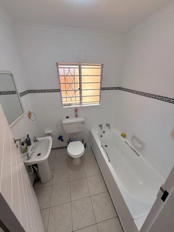 To Let 3 Bedroom Property for Rent in Birchleigh North Gauteng