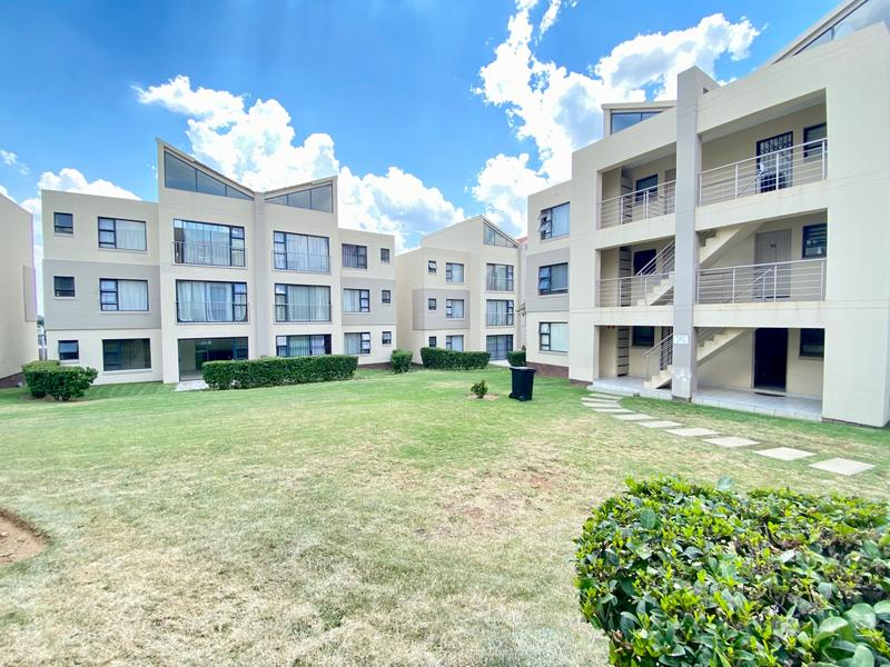 To Let 3 Bedroom Property for Rent in Beverley Gauteng