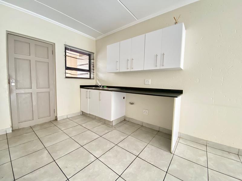 To Let 3 Bedroom Property for Rent in Beverley Gauteng