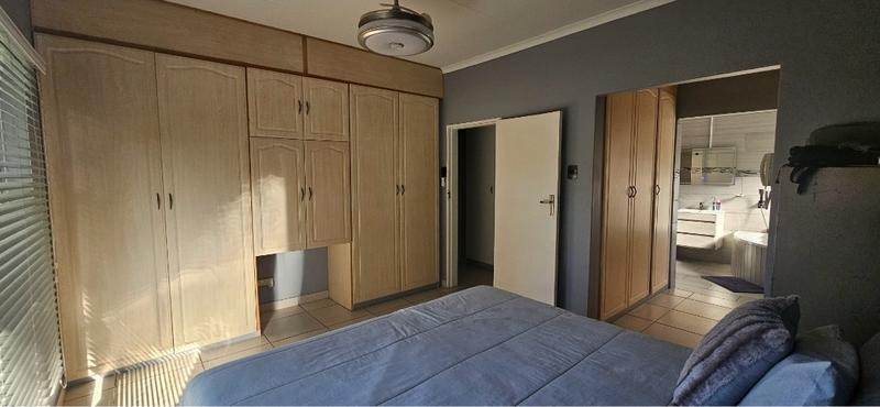 3 Bedroom Property for Sale in Three Rivers Proper Gauteng