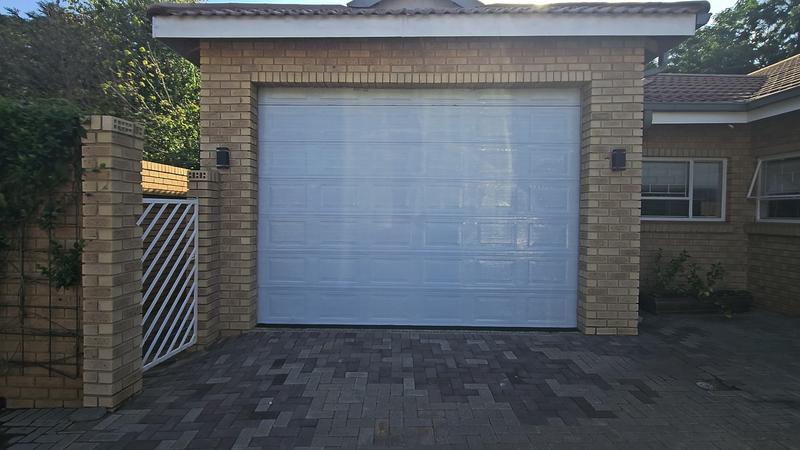 3 Bedroom Property for Sale in Three Rivers Proper Gauteng