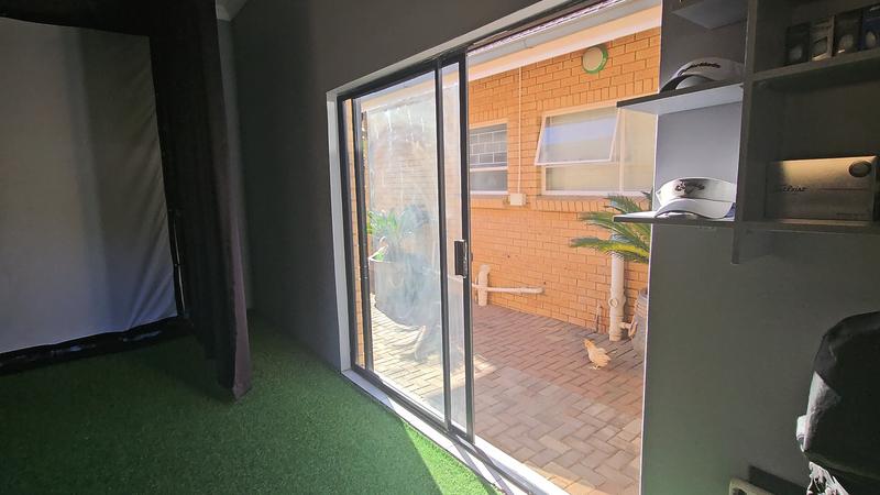 3 Bedroom Property for Sale in Three Rivers Proper Gauteng