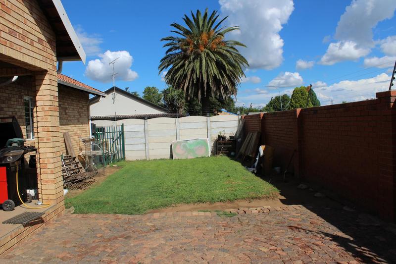 3 Bedroom Property for Sale in Rynsoord Gauteng