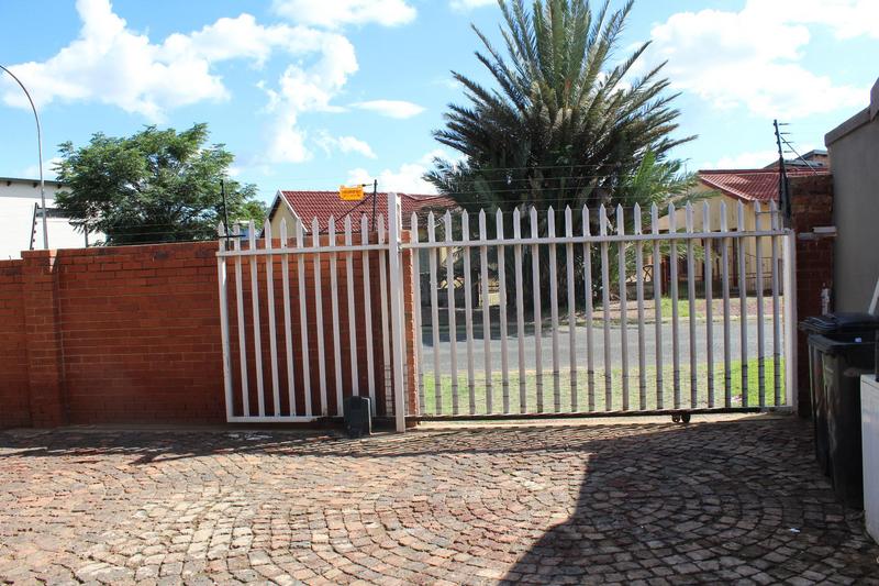3 Bedroom Property for Sale in Rynsoord Gauteng