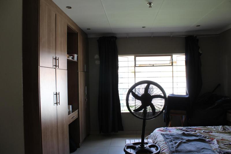 3 Bedroom Property for Sale in Rynsoord Gauteng