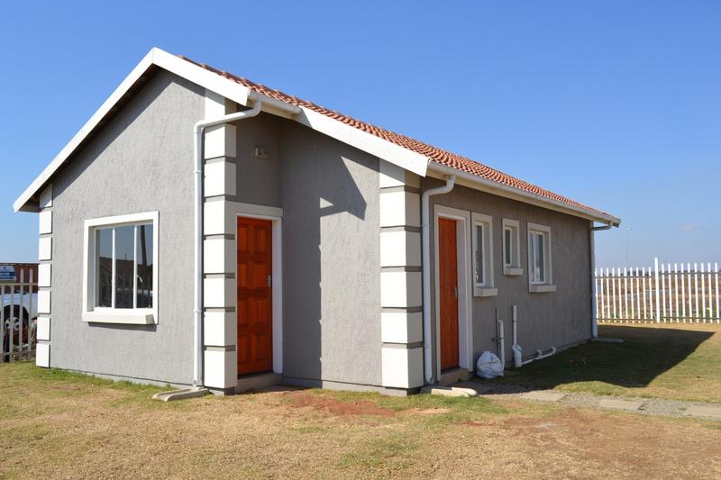 2 Bedroom Property for Sale in Buhle Park Gauteng