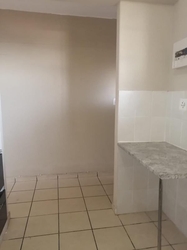 2 Bedroom Property for Sale in Buhle Park Gauteng