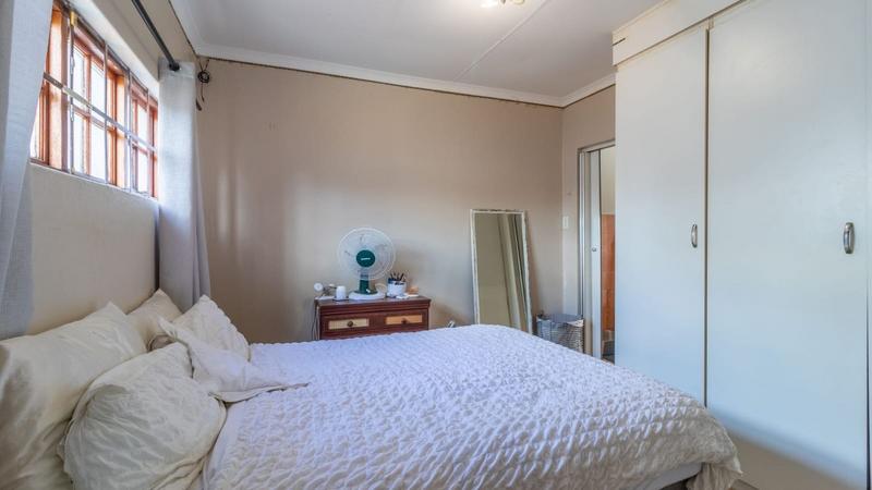 3 Bedroom Property for Sale in Orange Grove Gauteng