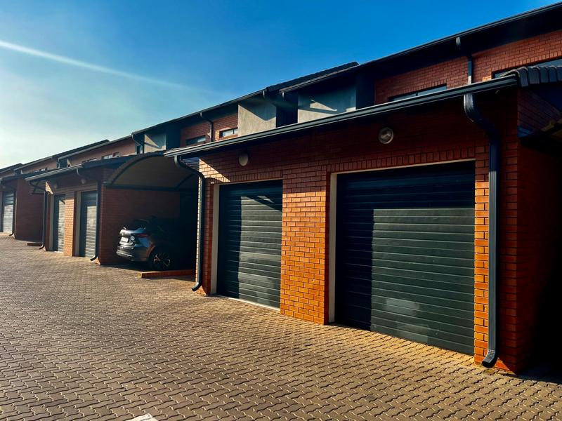 2 Bedroom Property for Sale in Montana Tuine Gauteng