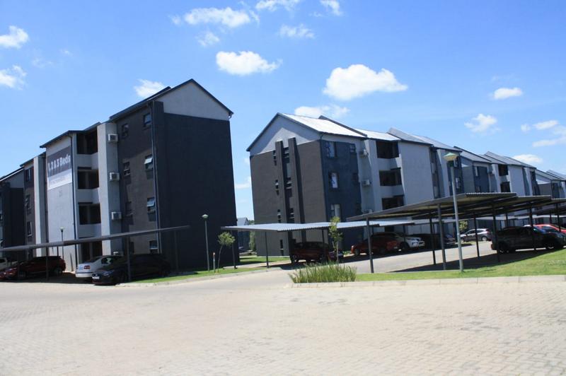 1 Bedroom Property for Sale in Glen Austin Gauteng