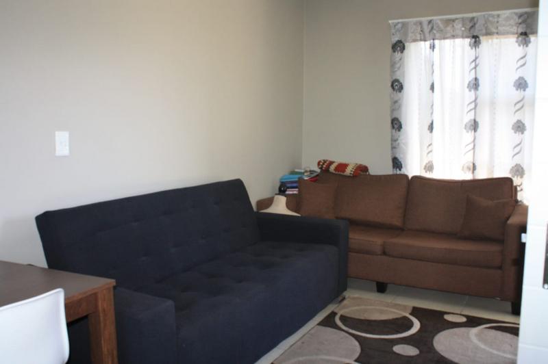 1 Bedroom Property for Sale in Glen Austin Gauteng
