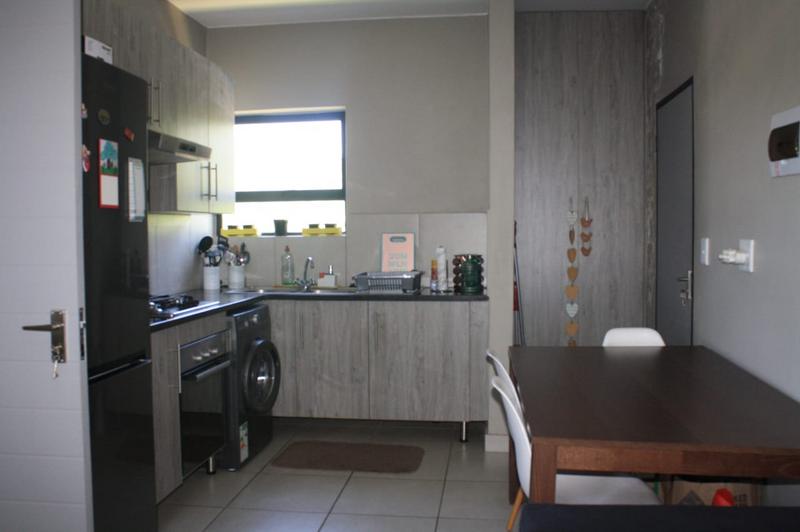 1 Bedroom Property for Sale in Glen Austin Gauteng