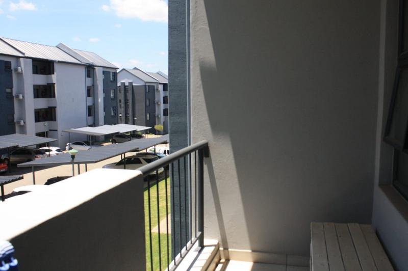 1 Bedroom Property for Sale in Glen Austin Gauteng