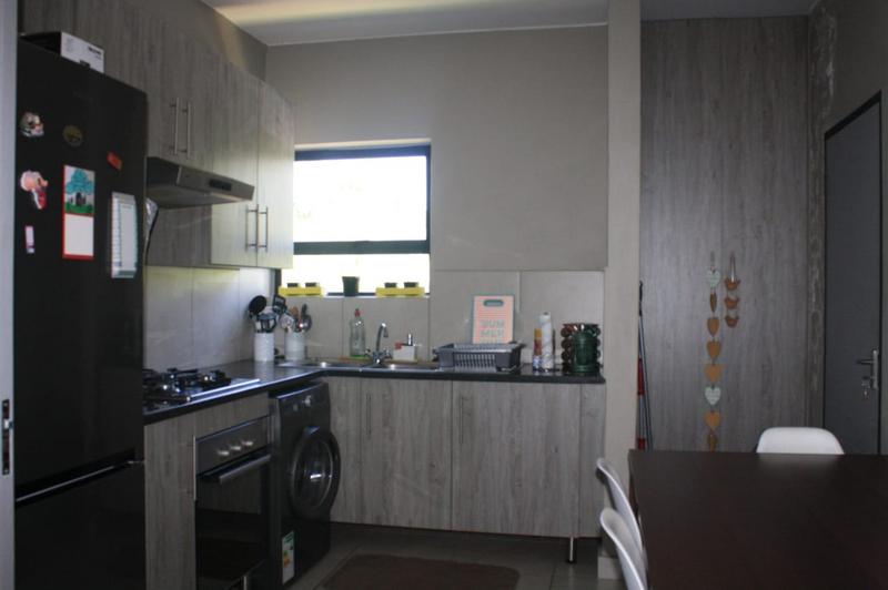 1 Bedroom Property for Sale in Glen Austin Gauteng