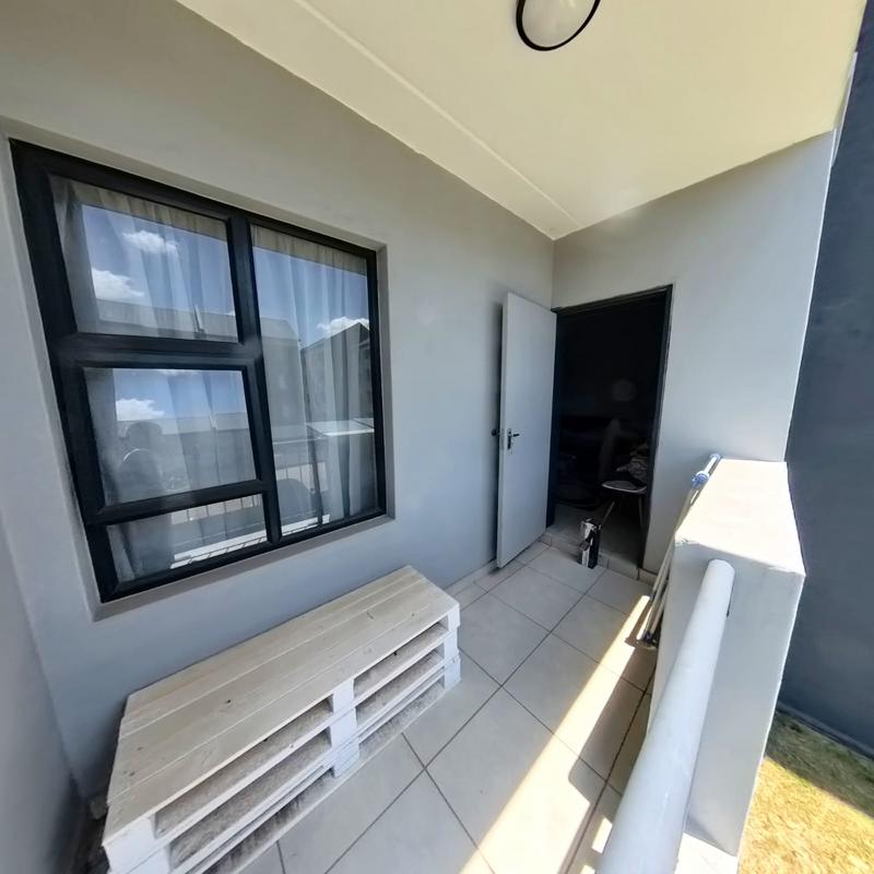 1 Bedroom Property for Sale in Glen Austin Gauteng