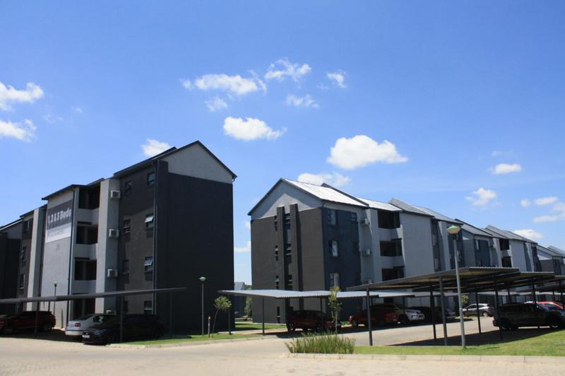 1 Bedroom Property for Sale in Glen Austin Gauteng