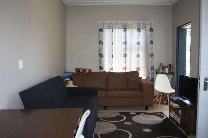 1 Bedroom Property for Sale in Glen Austin Gauteng