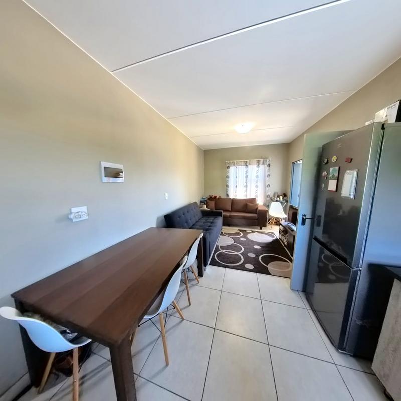 1 Bedroom Property for Sale in Glen Austin Gauteng