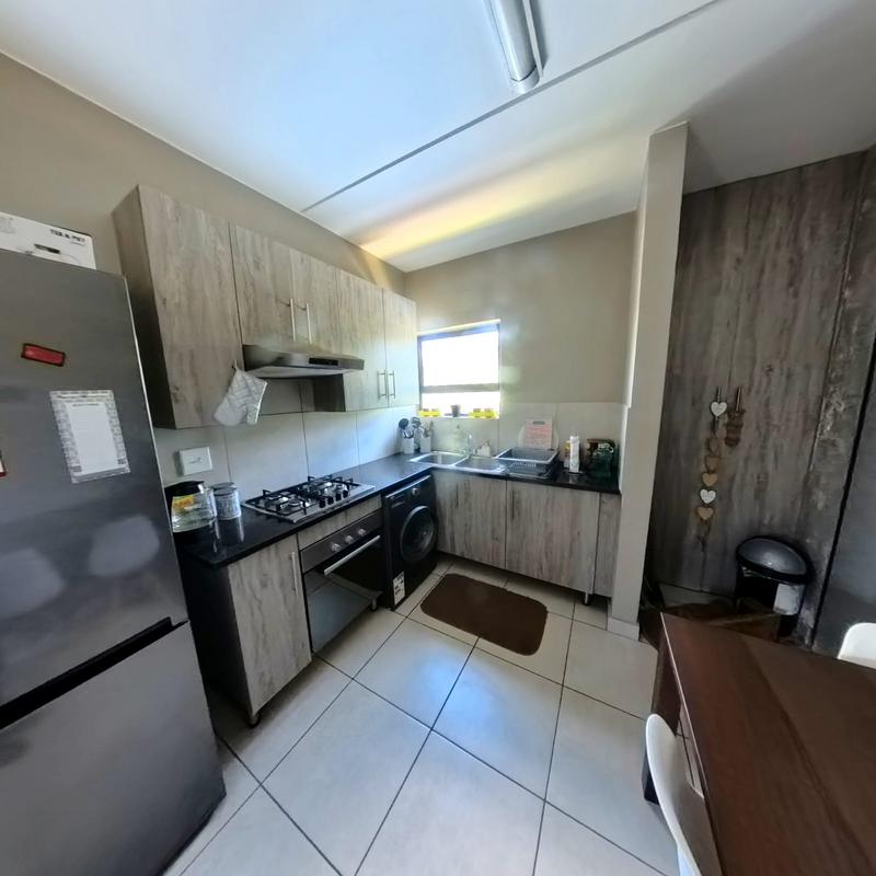 1 Bedroom Property for Sale in Glen Austin Gauteng