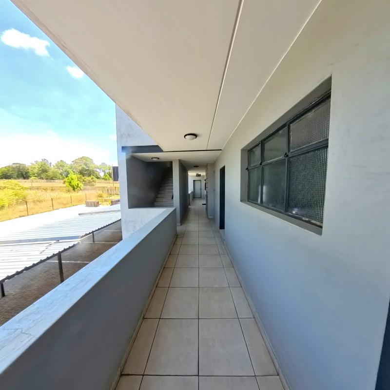1 Bedroom Property for Sale in Glen Austin Gauteng