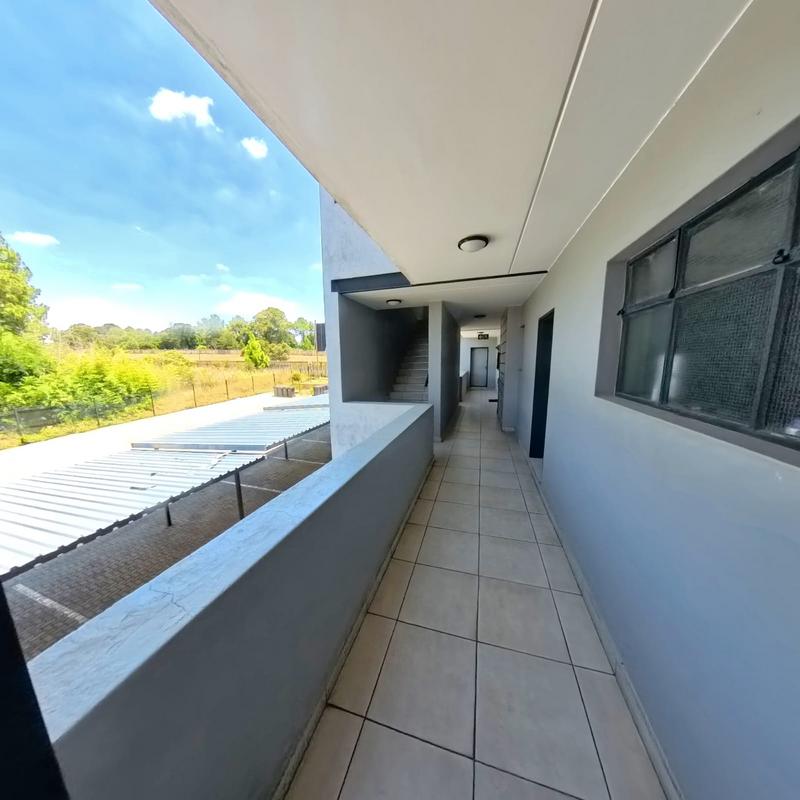 1 Bedroom Property for Sale in Glen Austin Gauteng