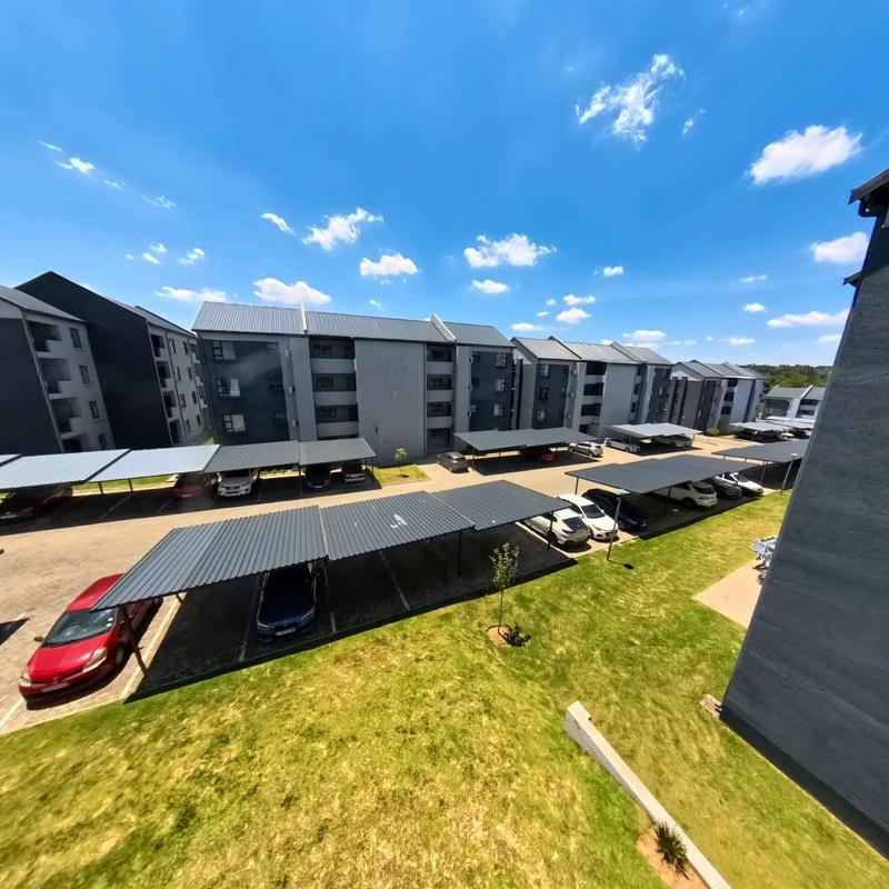 1 Bedroom Property for Sale in Glen Austin Gauteng