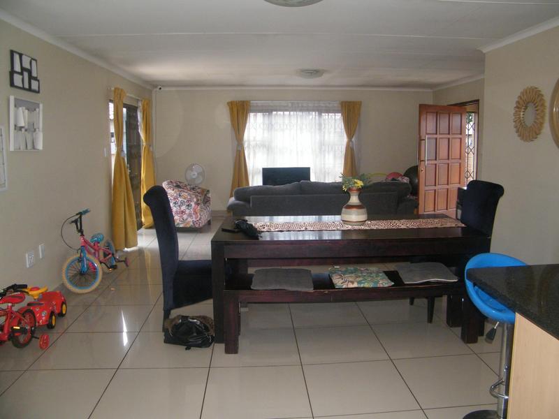 3 Bedroom Property for Sale in Eldorette Gauteng