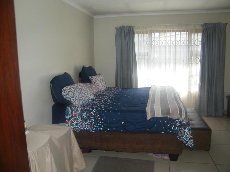 3 Bedroom Property for Sale in Eldorette Gauteng