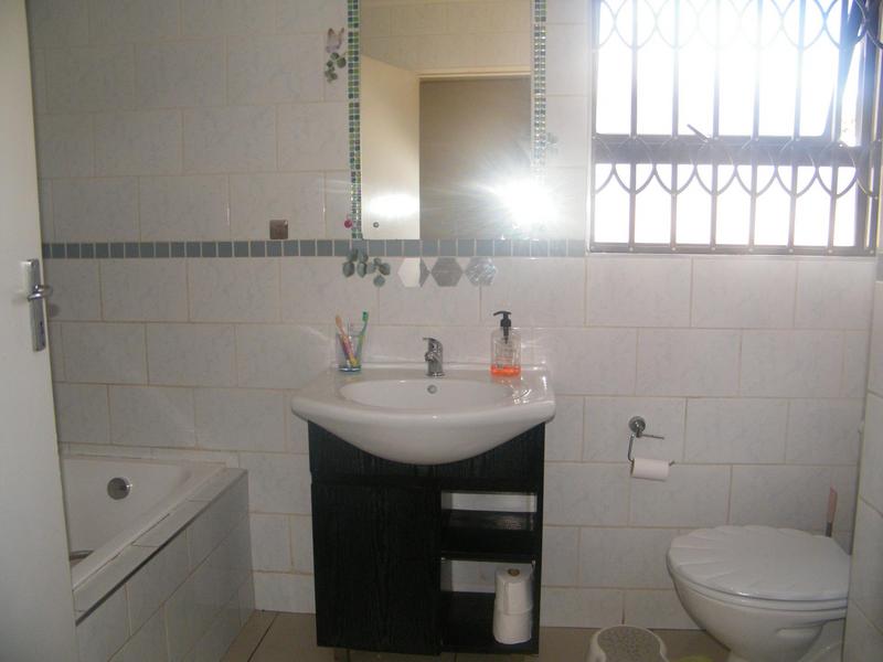 3 Bedroom Property for Sale in Eldorette Gauteng