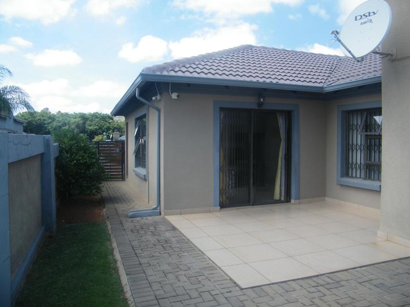 3 Bedroom Property for Sale in Eldorette Gauteng