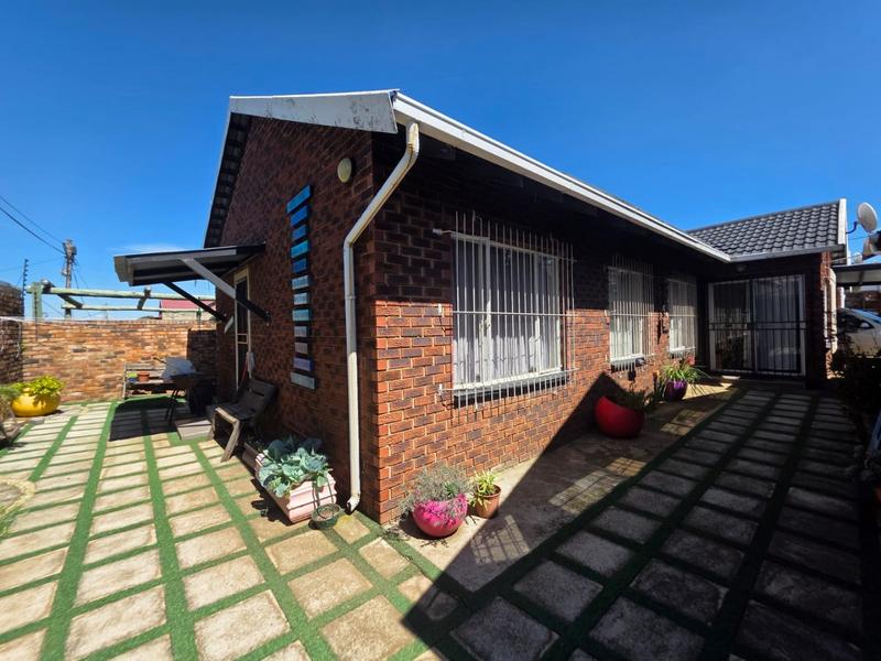2 Bedroom Property for Sale in Krugersdorp North Gauteng