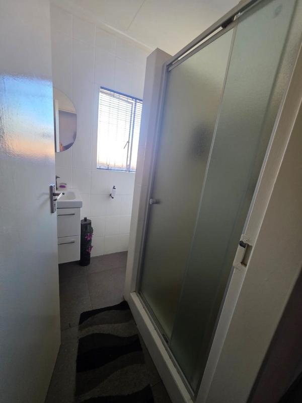 2 Bedroom Property for Sale in Krugersdorp North Gauteng