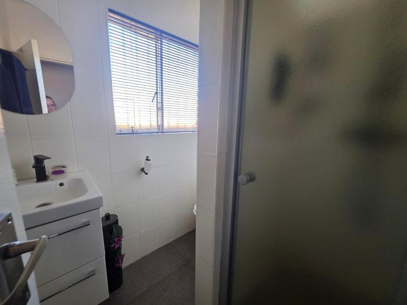 2 Bedroom Property for Sale in Krugersdorp North Gauteng
