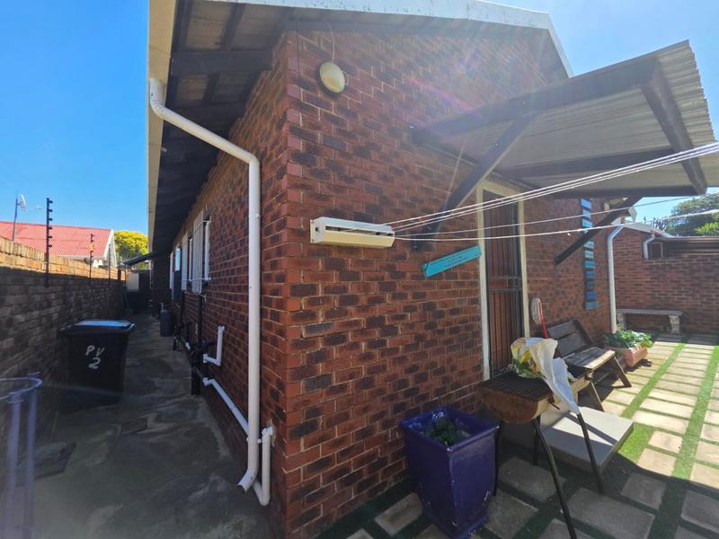 2 Bedroom Property for Sale in Krugersdorp North Gauteng