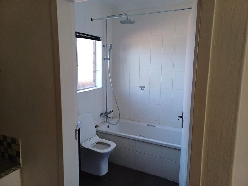 2 Bedroom Property for Sale in Krugersdorp North Gauteng