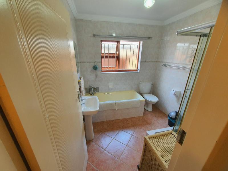 2 Bedroom Property for Sale in Montana Park Gauteng