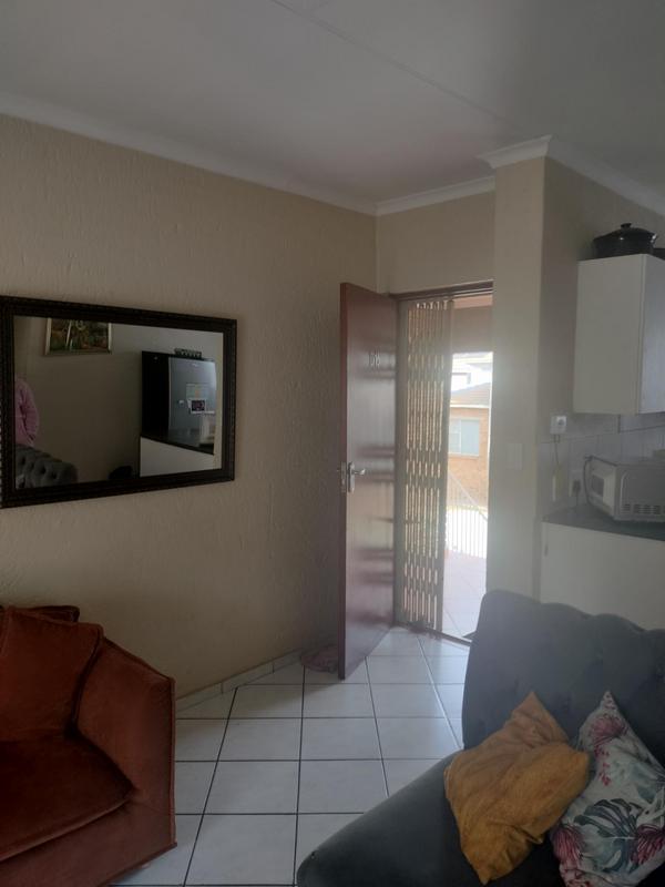 2 Bedroom Property for Sale in Groblerpark Gauteng