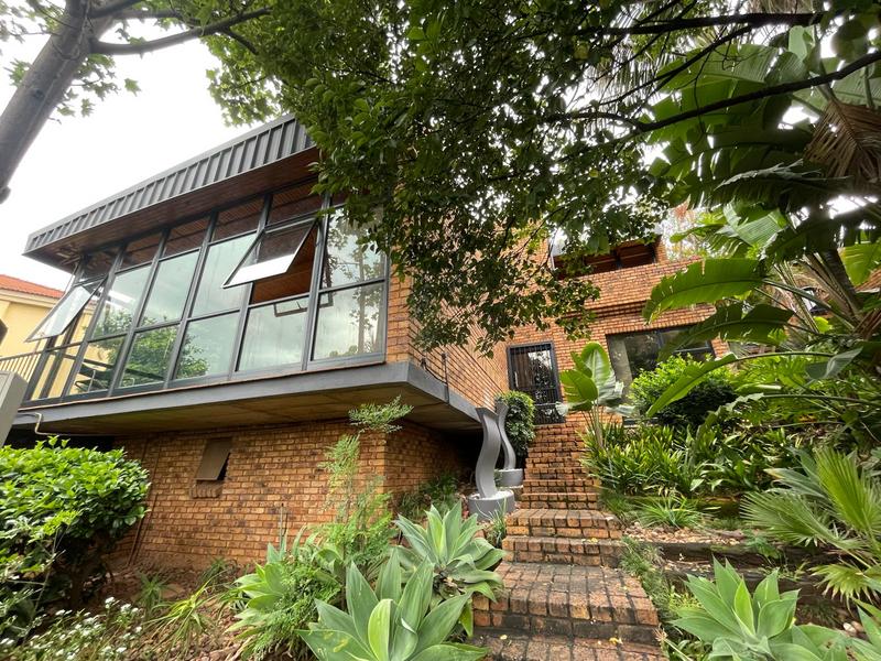 To Let 4 Bedroom Property for Rent in Groenkloof Gauteng