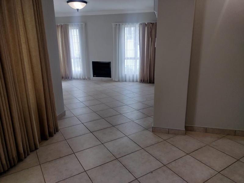 To Let 3 Bedroom Property for Rent in Waterkloof Ridge Gauteng