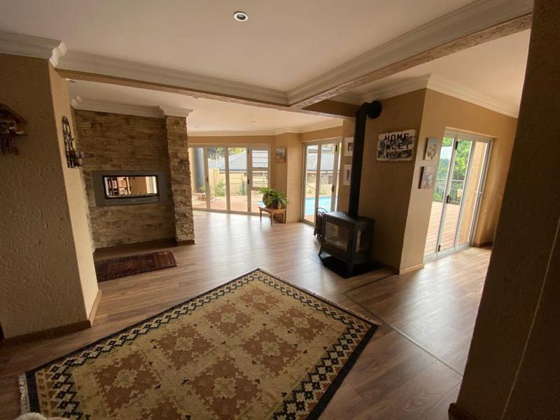 4 Bedroom Property for Sale in Waterkloof Ridge Gauteng