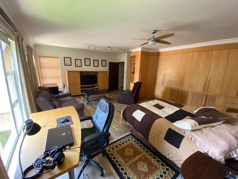 4 Bedroom Property for Sale in Waterkloof Ridge Gauteng