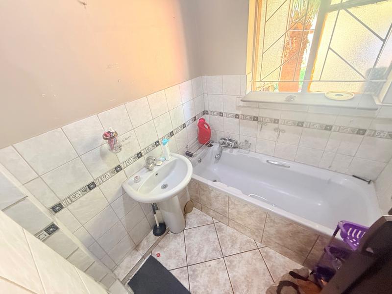 3 Bedroom Property for Sale in Vanderbijlpark CW 1 Gauteng