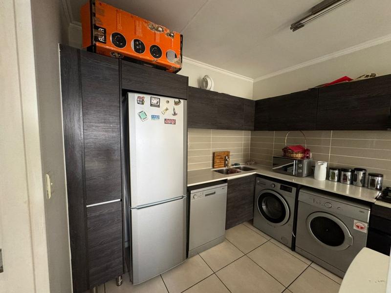 To Let 1 Bedroom Property for Rent in Olivedale Gauteng