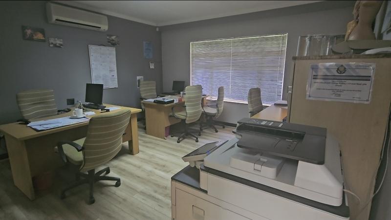 3 Bedroom Property for Sale in Three Rivers Proper Gauteng