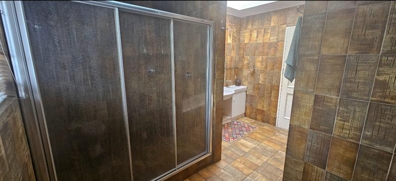 3 Bedroom Property for Sale in Three Rivers Proper Gauteng